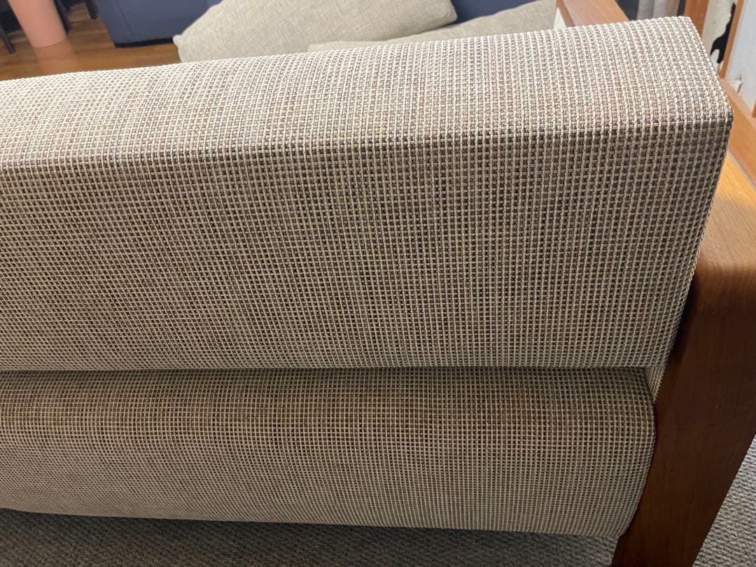 カリモク UU89アーム無垢材 3人掛けソファ 羽毛フェザー UUシリーズ