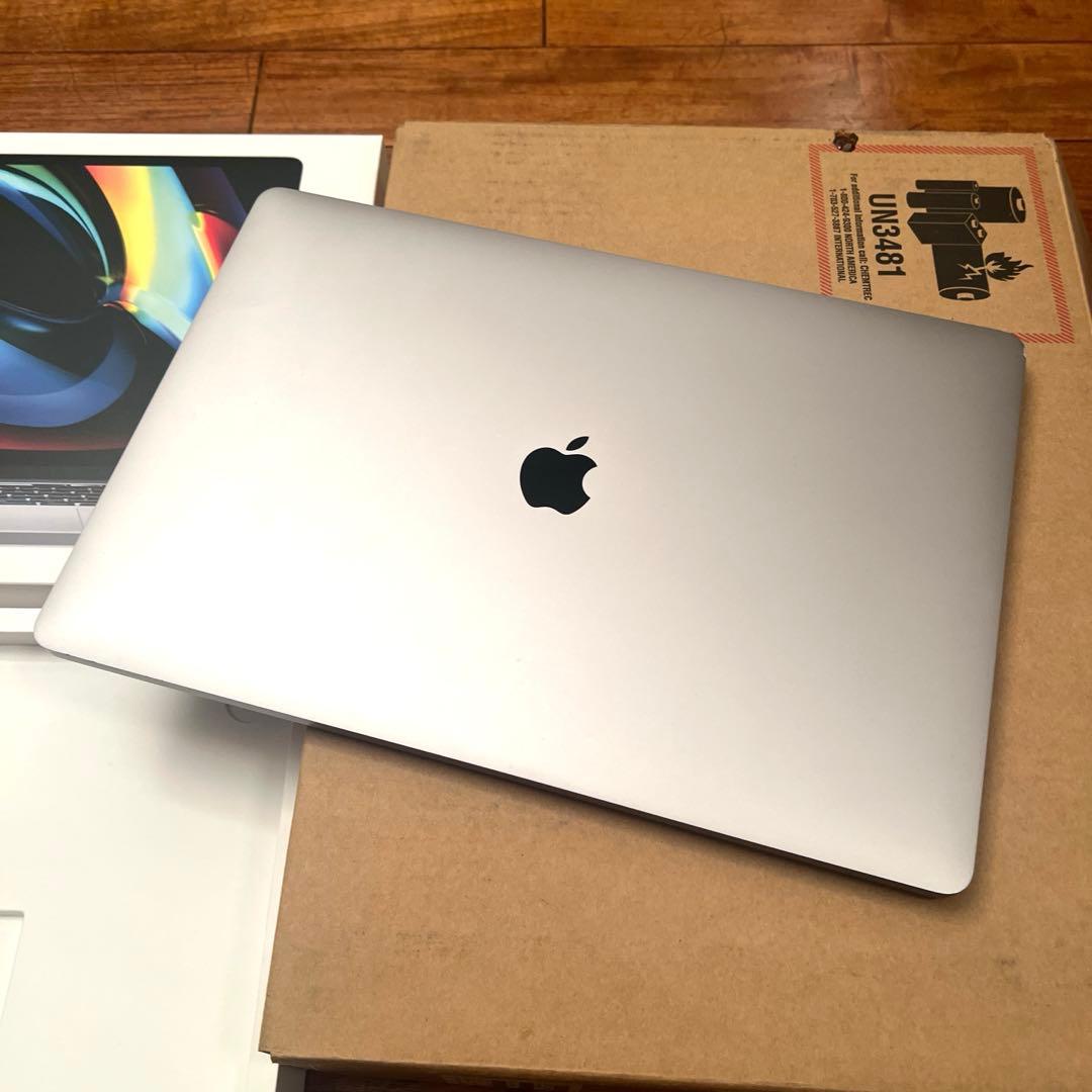 SORA　MacBook Pro 16インチとケース