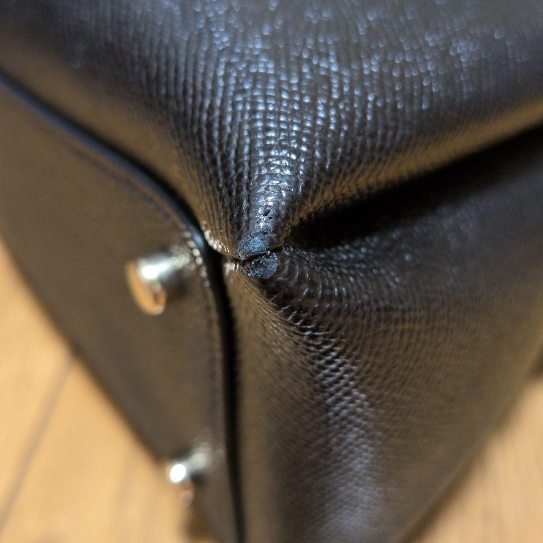 COACH ブラック レザー ショルダーバッグ　【再値下げしました】