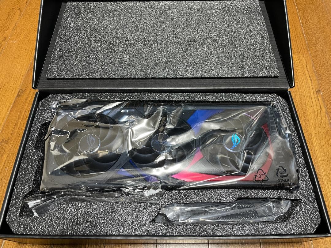 【中古品】ROG-STRIX-RTX4070TIS-O16G-GAMING