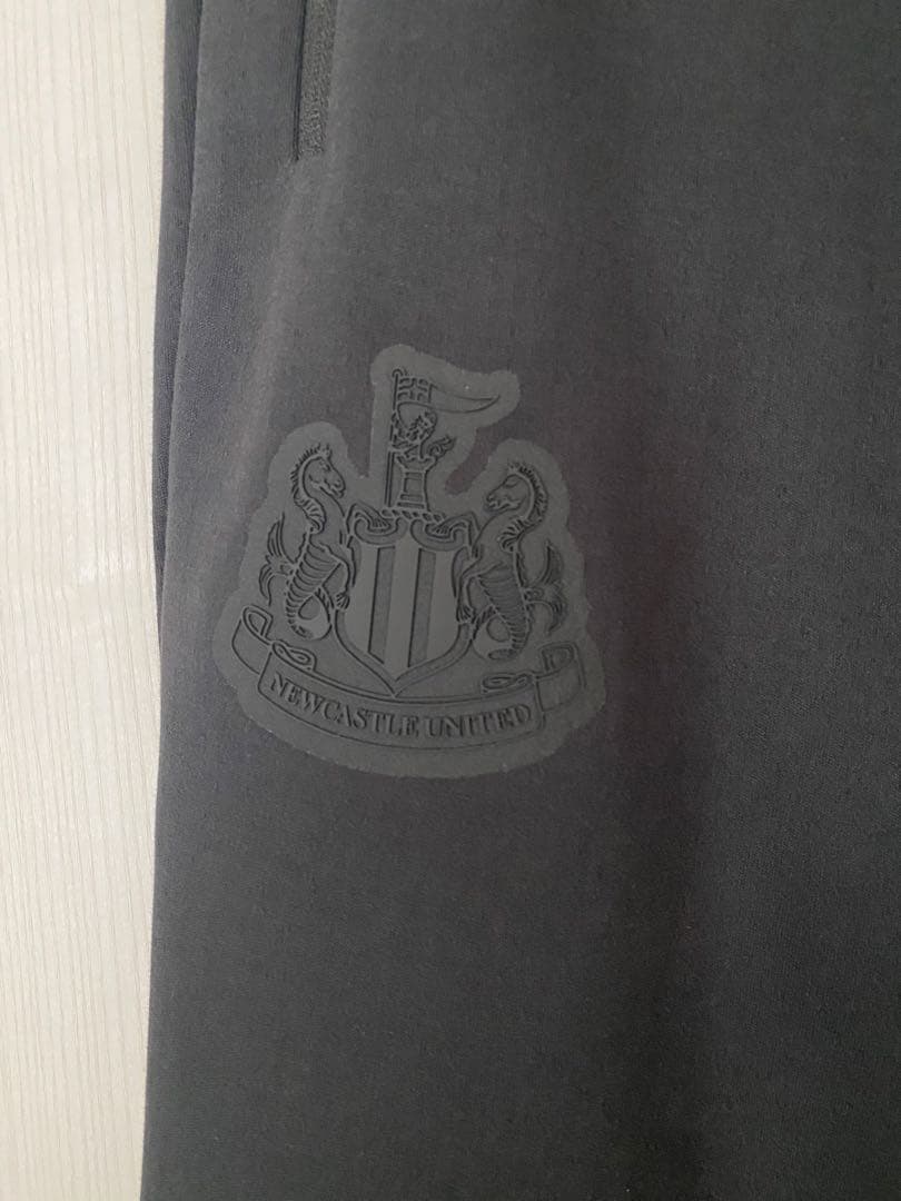 adidas ニューカッスル Z.N.E. 上下セット　未使用品