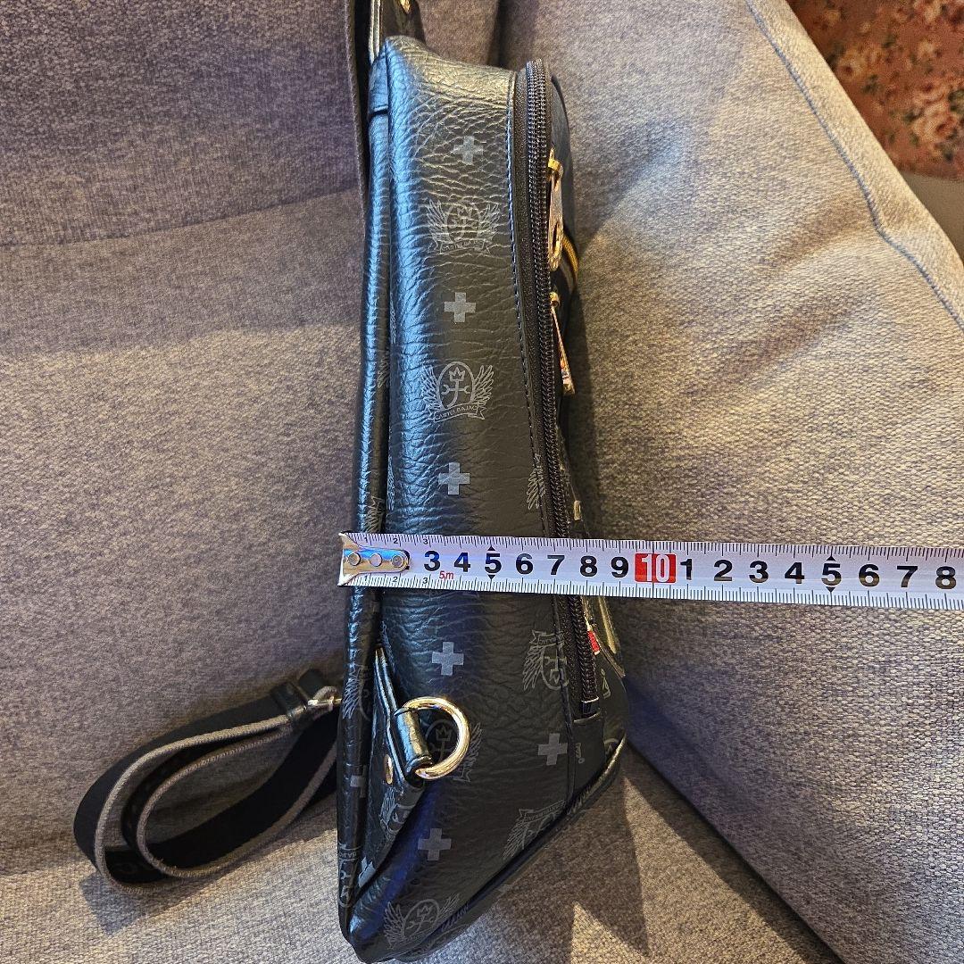 【 はや 】CASTELBAJAC ブラック ショルダーバッグ