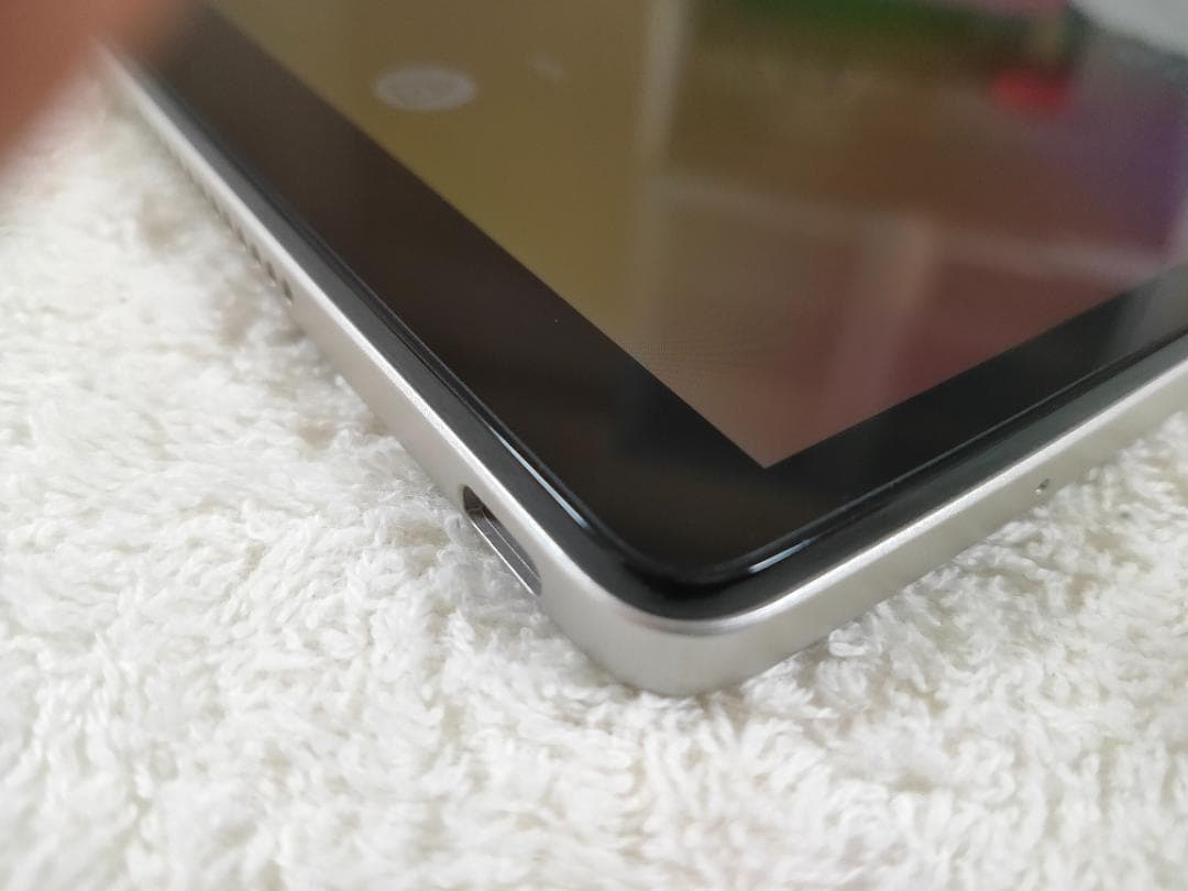 ドコモタブレット d-42A SIMロック解除コード有 5 944