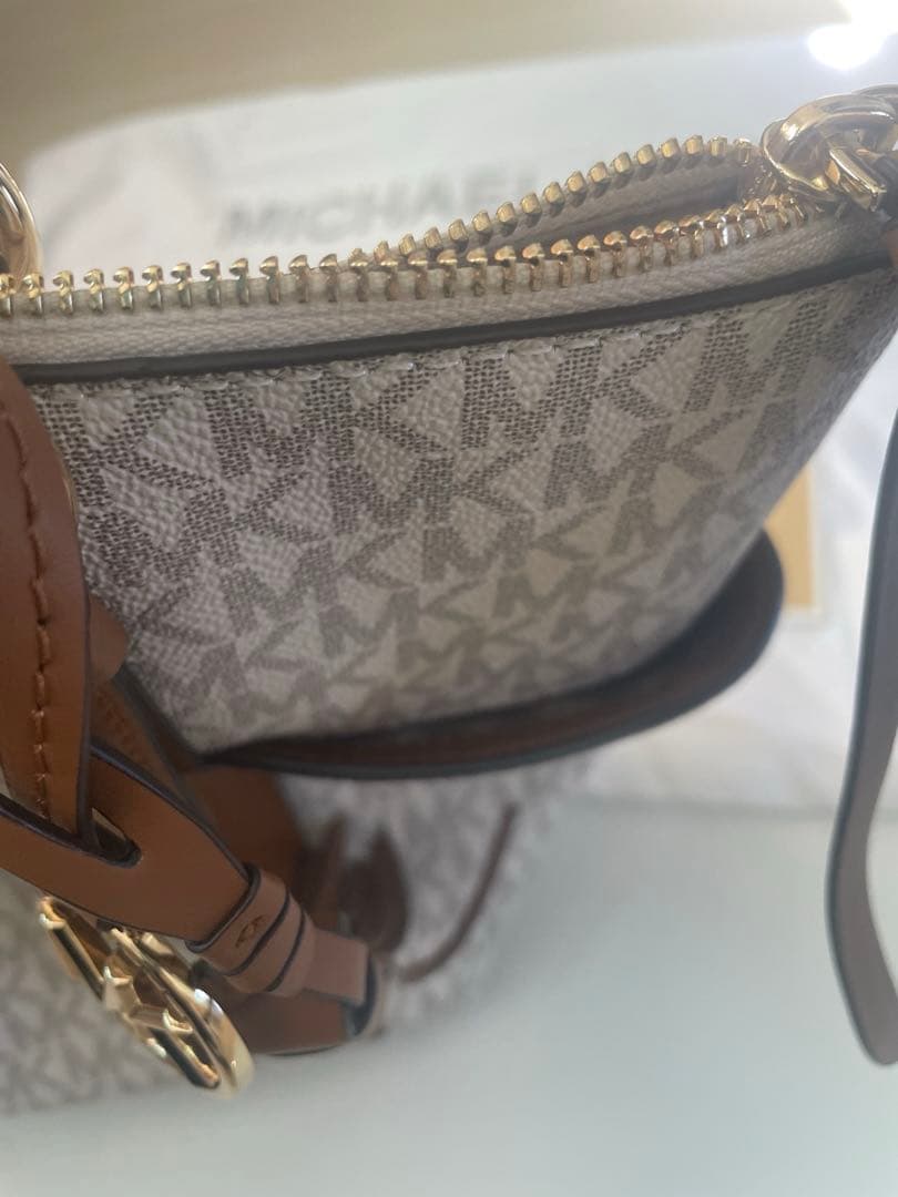 MICHAEL KORS ☆ショルダーバッグ ホワイト/ベージュ