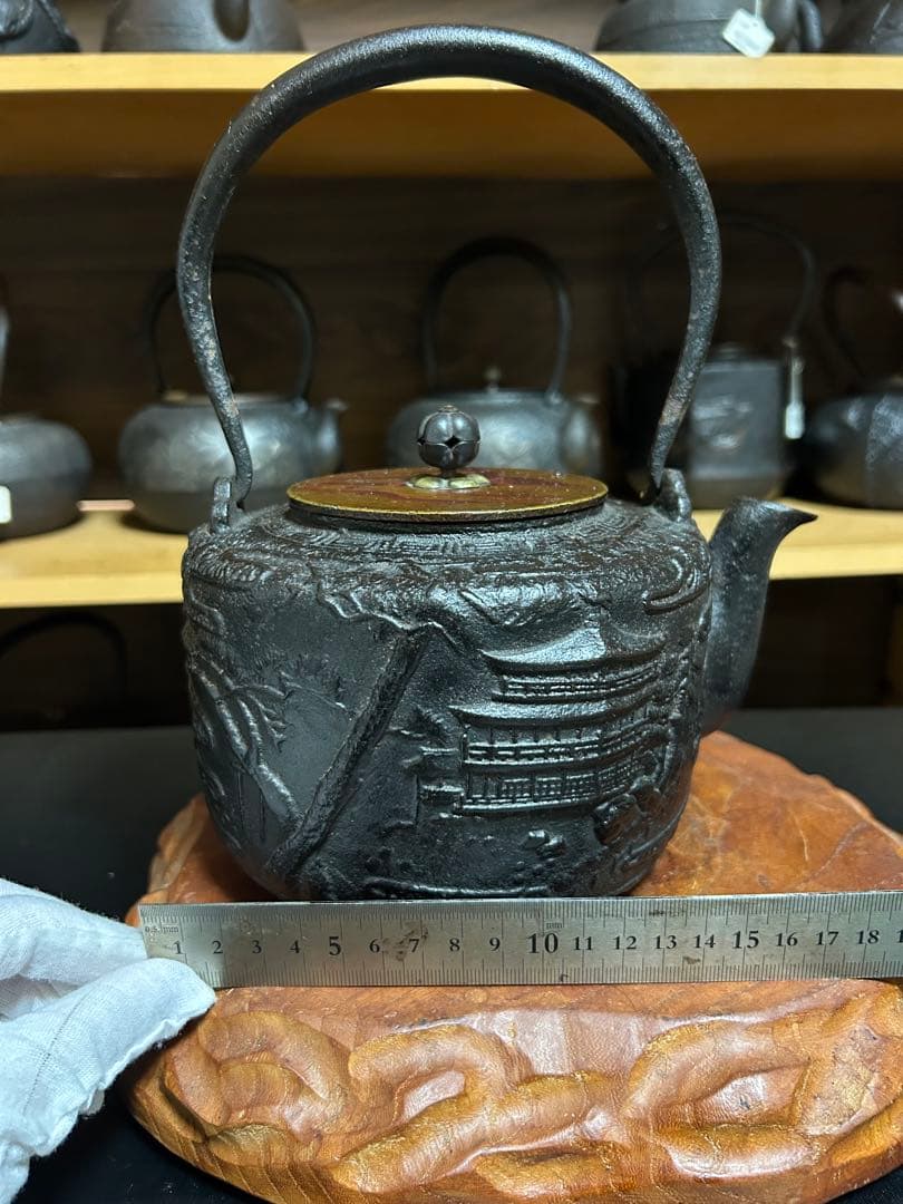 龍文堂造　道安型　金閣寺　唐草模様　鉄瓶 古美術 金属工芸 時代物 煎茶道具