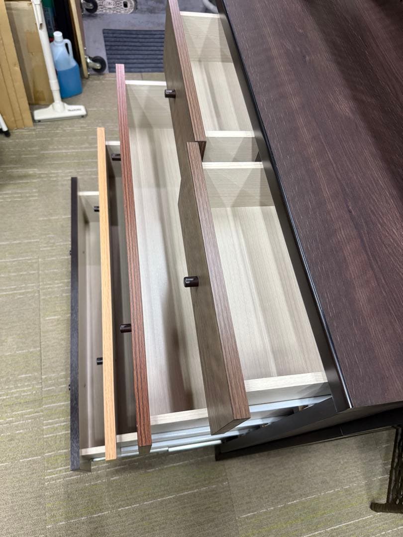 【洗浄消毒作業済】ニトリ　チェストラック　(ランダム2 80 DBR)