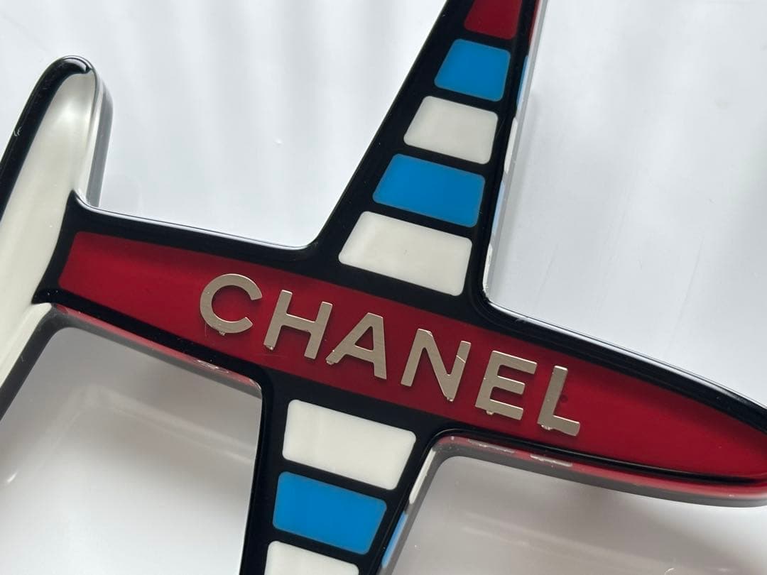 CHANEL シャネル エアライン レジンブローチ　1回着用【極美品】