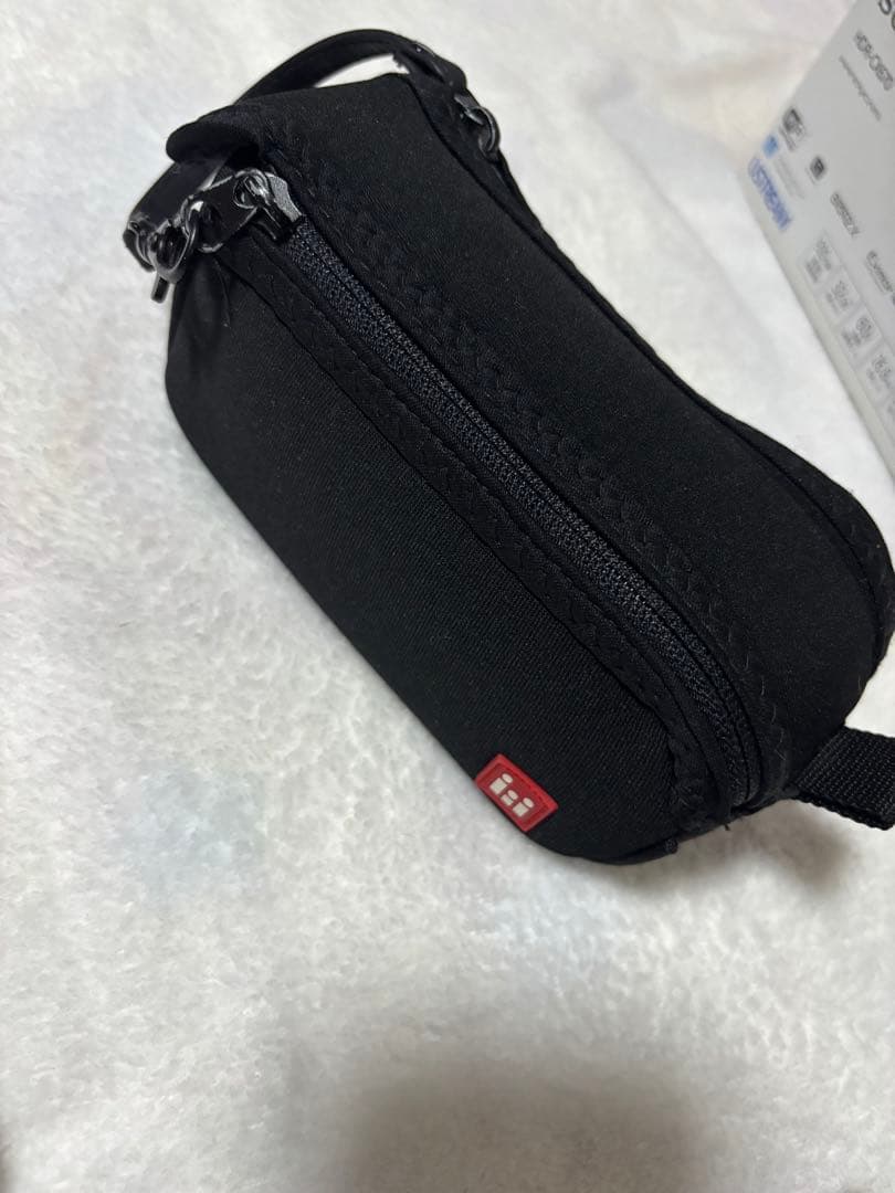 ソニーSONY HDR-CX670 ビデオカメラ　白　バッテリー×2 三脚付