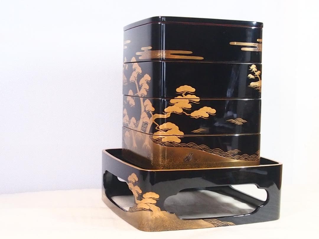 【高級・良品】輪島塗 五島屋謹製 光甫作 松島蒔絵 四段重箱 台付き 山水蒔絵