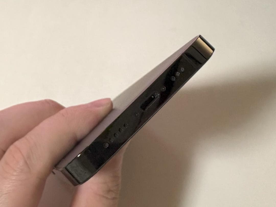 t*a様 iPhone 14 Pro 256GB スペースブラック 本体 ガラス