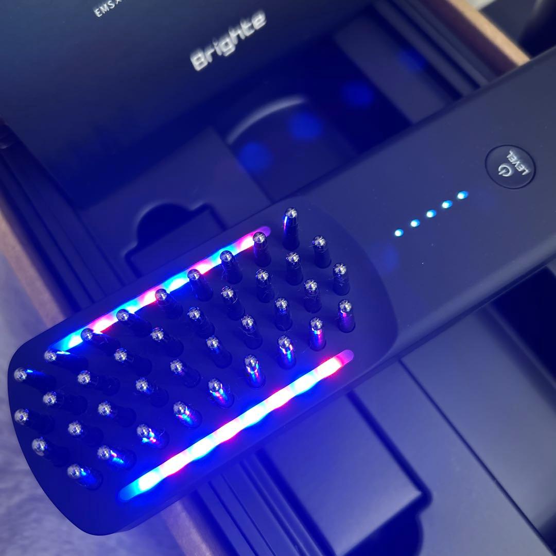 Brighte ELEKI BRUSH エレキブラシ　化粧水付　美顔器