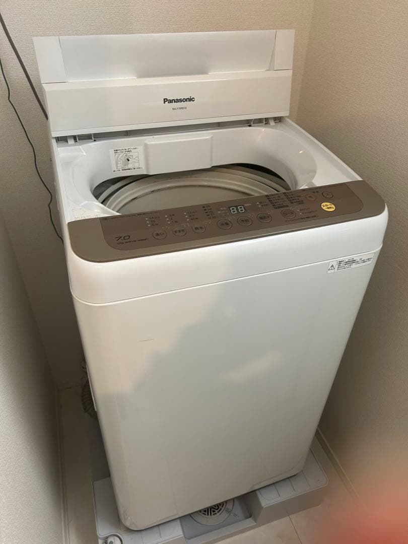 パナソニック　縦型全自動洗濯機　7キロ　NA-F70PB10 2017年