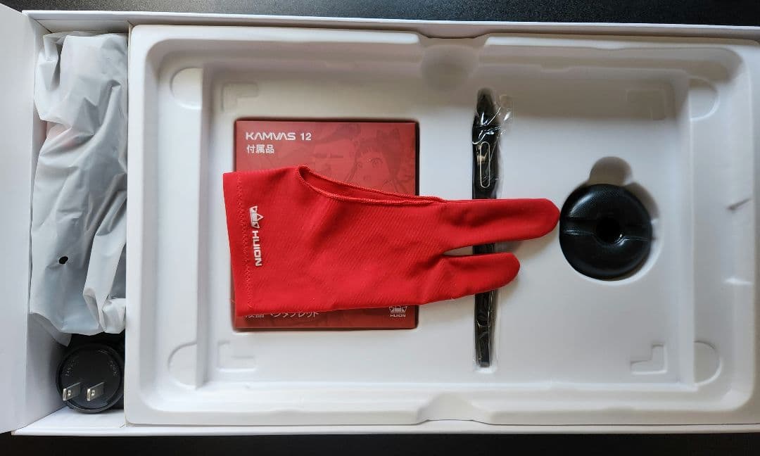 Huion kamvas 12 ペンタブレット　キャンバス　液タブ