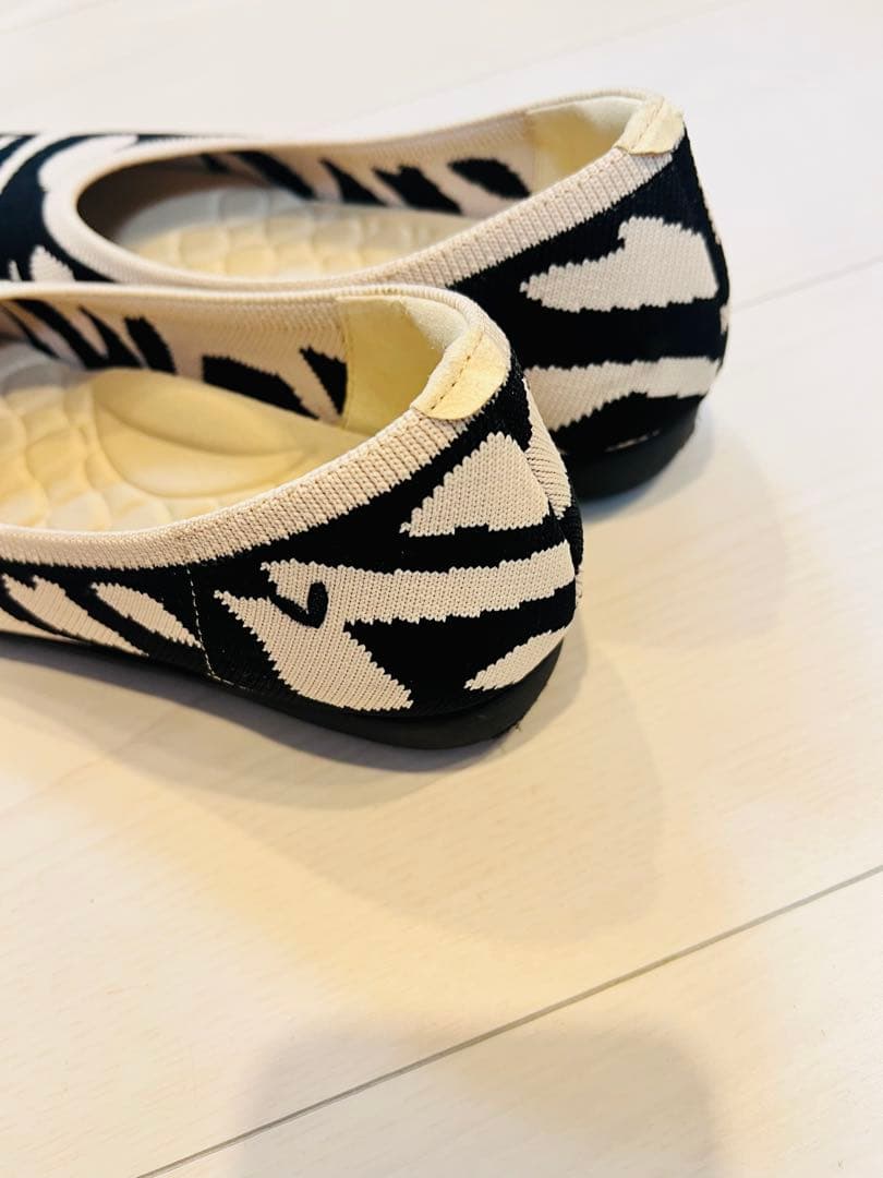 VIVAIAゼブラ柄 フラットシューズ　37サイズ