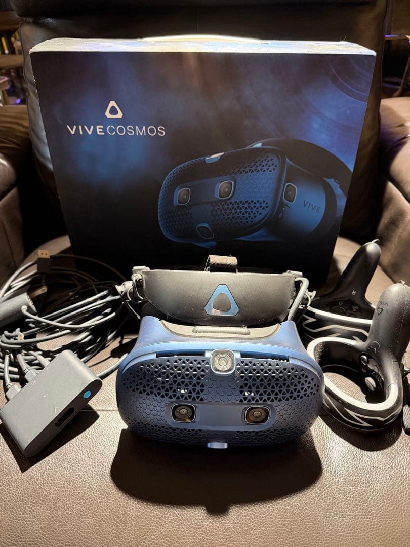 HTC VIVE COSMOS 中古