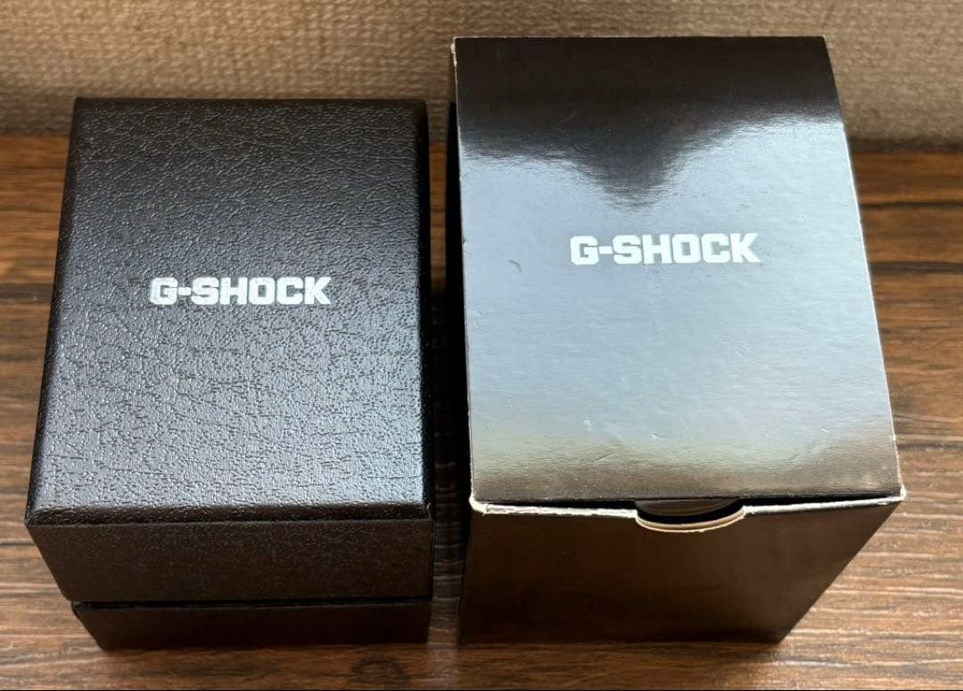 美品 G-SHOCK GMW-B5000D-1JF 電波ソーラー シルバー
