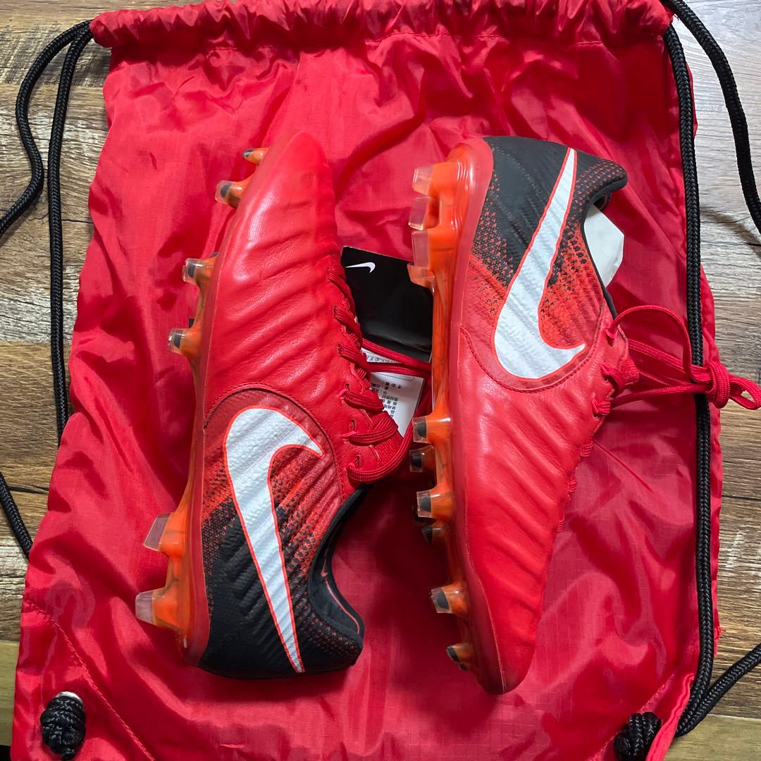 【さらに値下げ】【新品未使用】ナイキ ティエンポ レジェンド 7 FG 24cm
