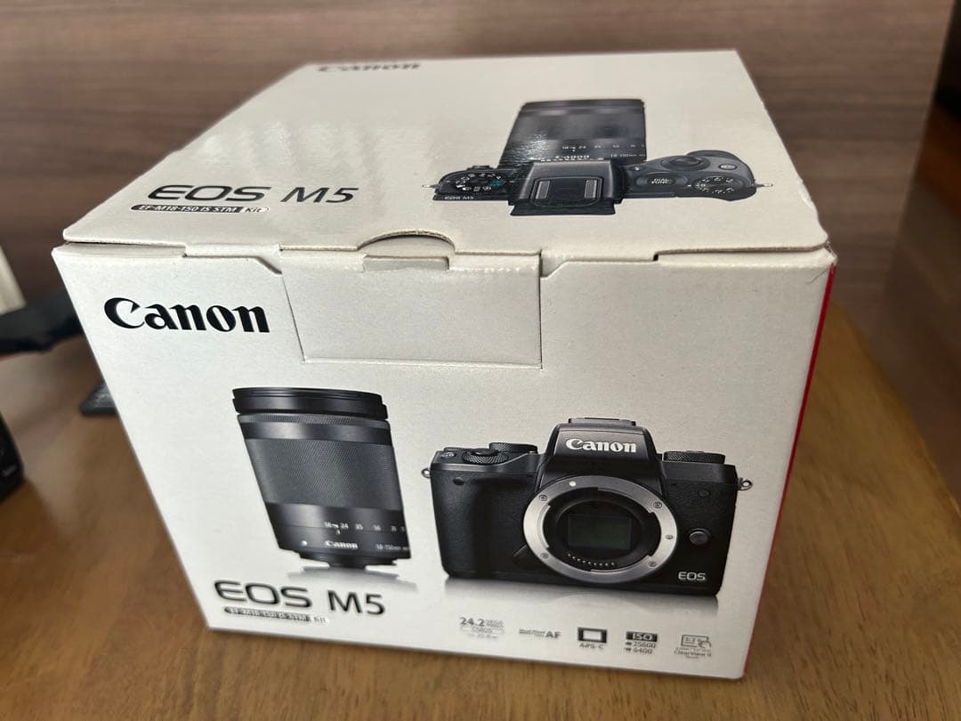 最終値引き【美品】Canon EOS M5 ミラーレスカメラ　レンズセット