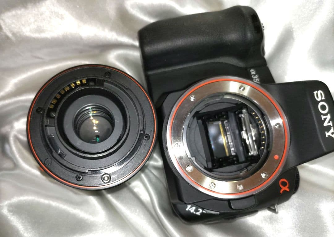 SONY α350 CCD 1400万画素 アルファ ストロボレンズ付 ソニー