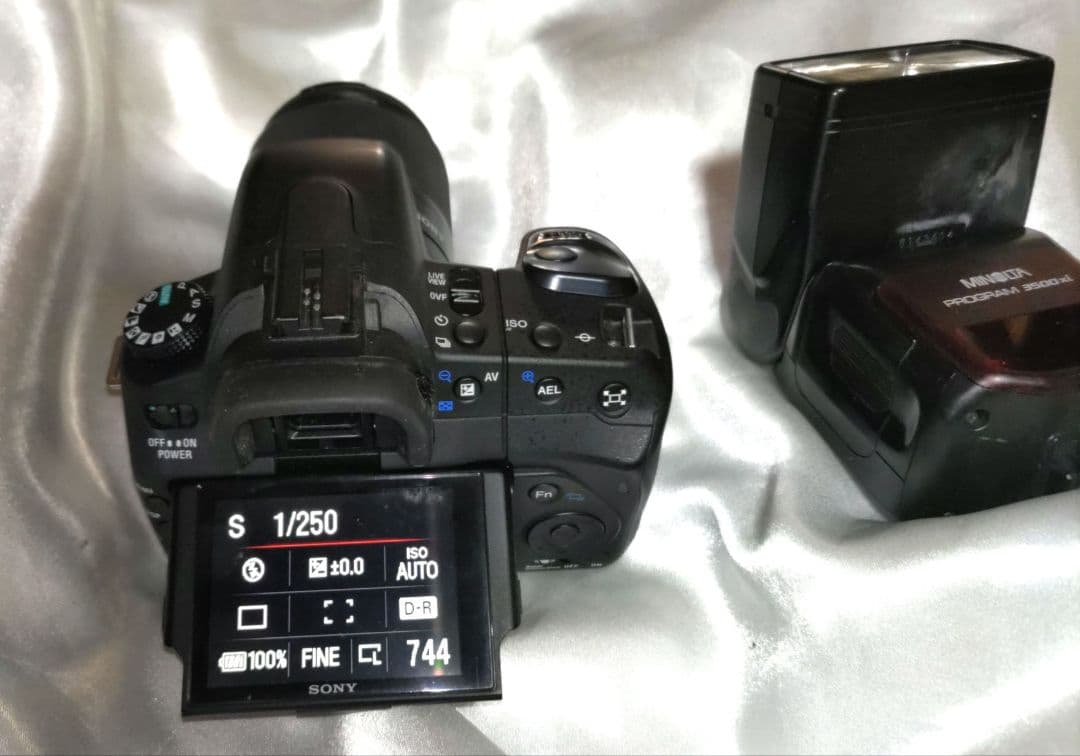 SONY α350 CCD 1400万画素 アルファ ストロボレンズ付 ソニー