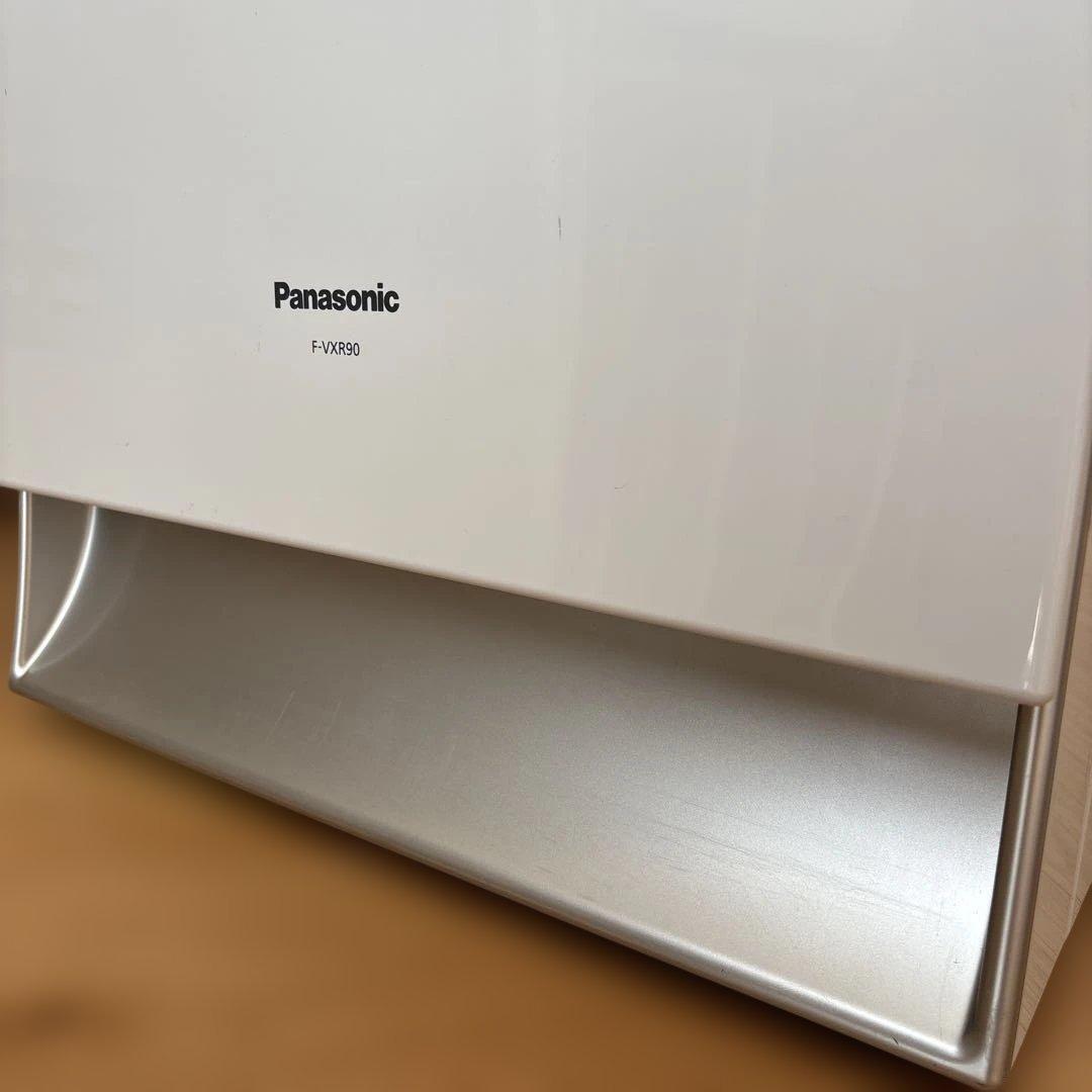 【値下中12/11まで】Panasonic加湿空気清浄機ホワイトF-VXR90