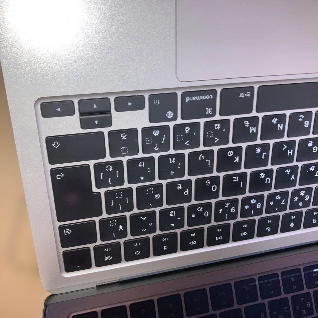 び*K様 MacBook Air 本体と充電器のみ