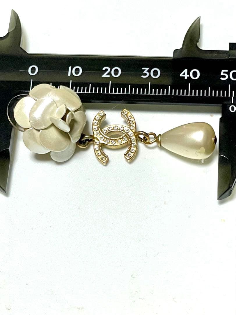 正規品CHANELフラワースウィングピアス片方