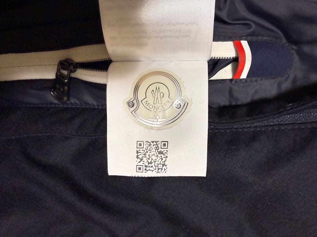 Moncler ダウンジャケット Size 3 付属品あり