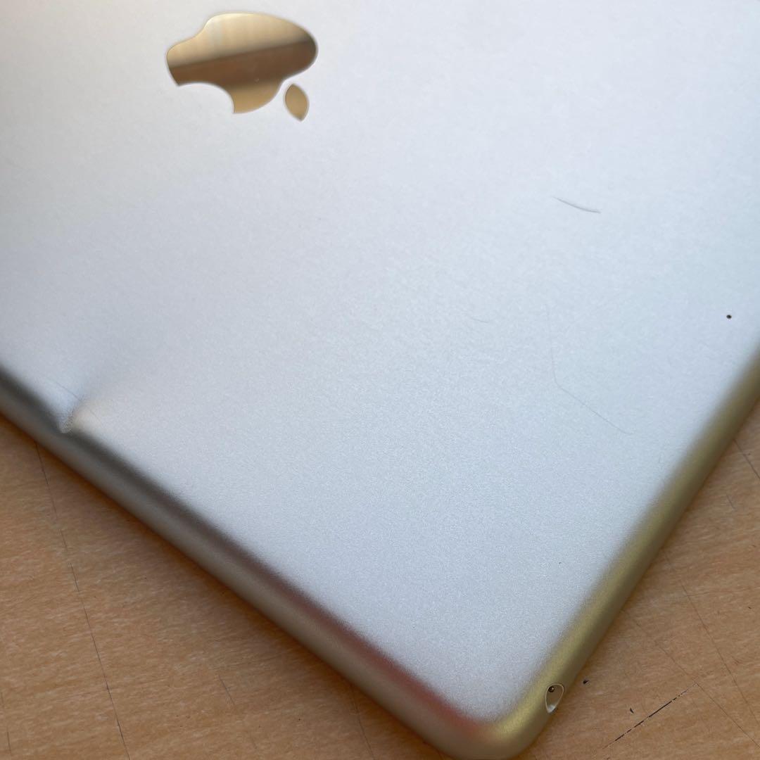 iPad 第6世代　A1893　Wi-Fiモデル　シルバー　32GB美品 #1
