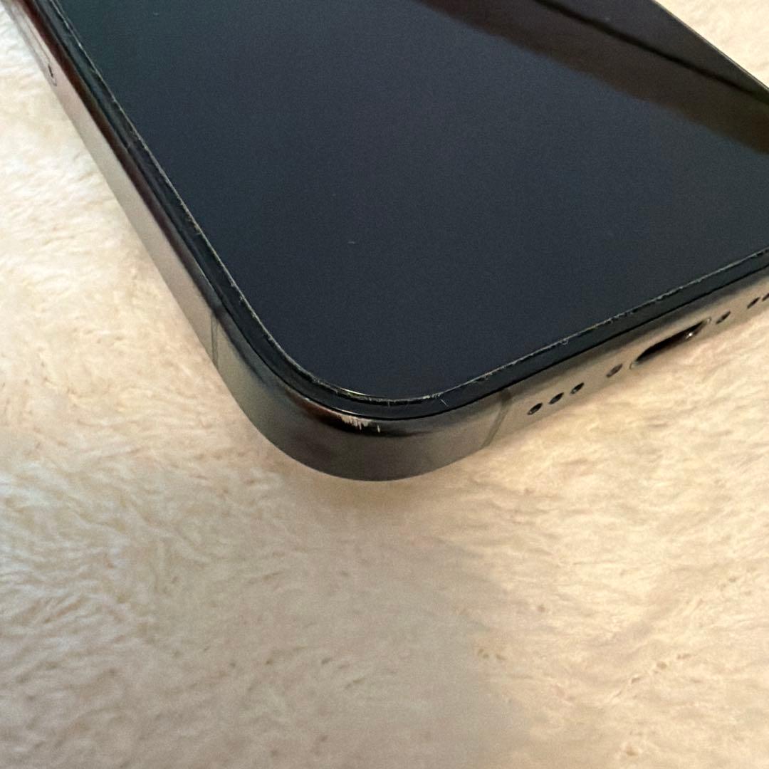 香港版 iPhone 15 Pro 128GB ブラックチタニウム