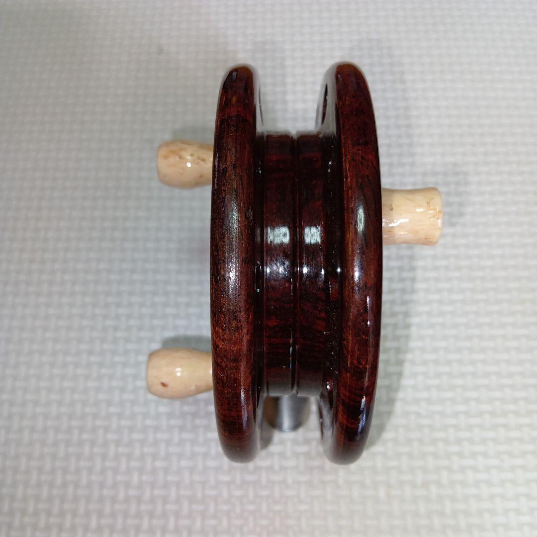 週末セール　重利　リール　黒柿　86ミリ　ベアリングなし