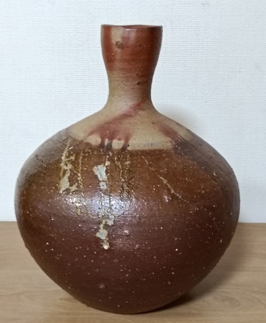 人間国宝　伊勢崎淳作　備前焼　緋襷かぶせ蕪花生　花入