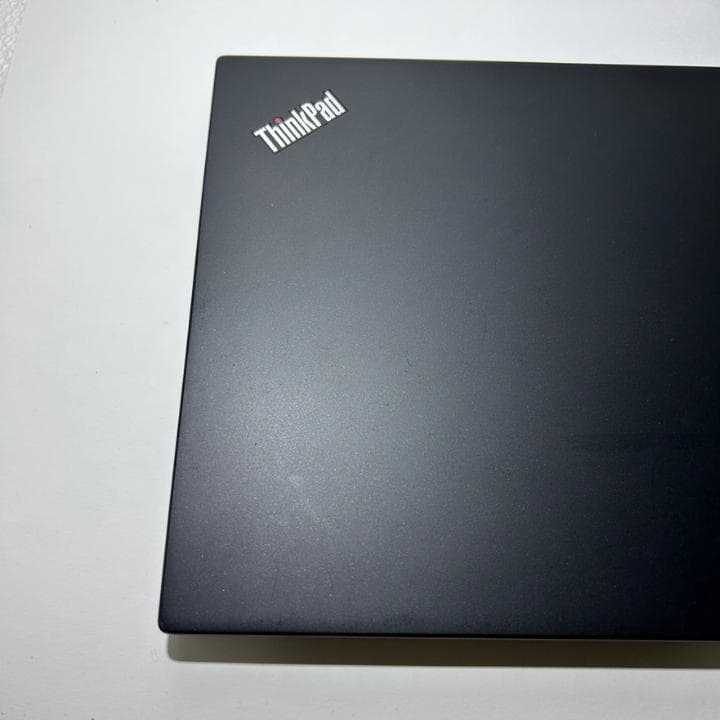 ThinkPad T490s 32GB×大容量1TB バッテリー未消耗！