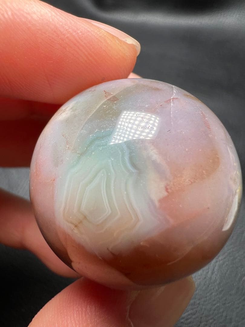 071711  31ミリ笑口桜瑪瑙　貫通穴　結晶入り