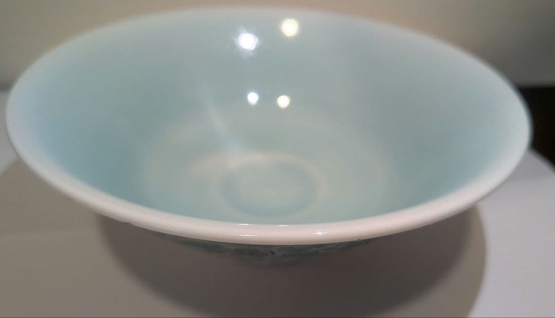 『館林貞夫』青磁唐草紋　平茶碗　茶道具　古琳庵　坂田柿右衛門様式　有田焼