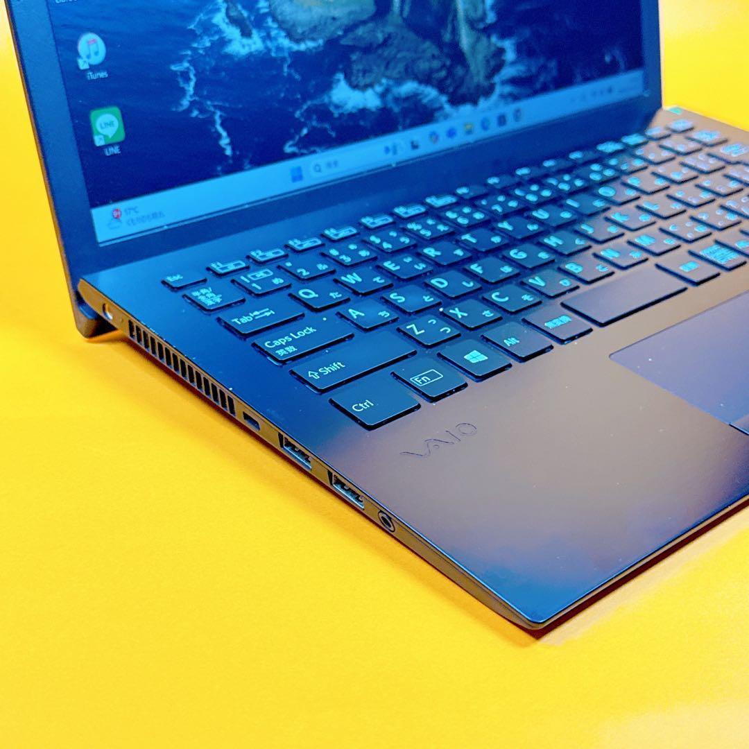 2021年製‼️薄型軽量ノートパソコン 第10世代 i5 高速SSD win11