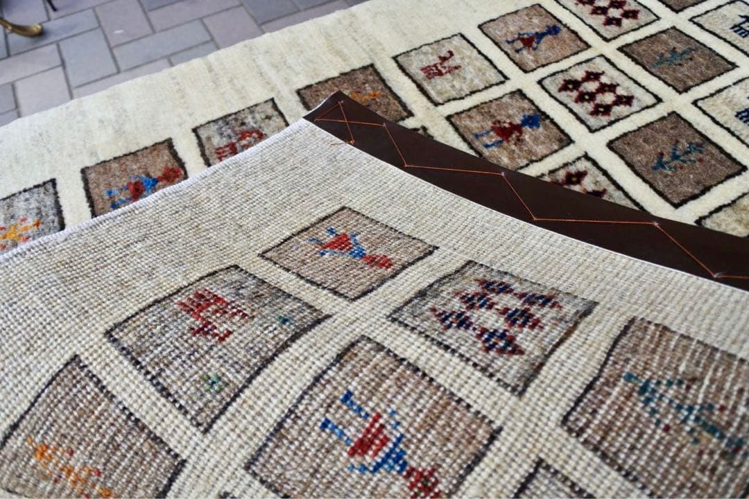 キャシュクリギャッベ ペルシャ絨毯 トライバルラグ なめらか高品質