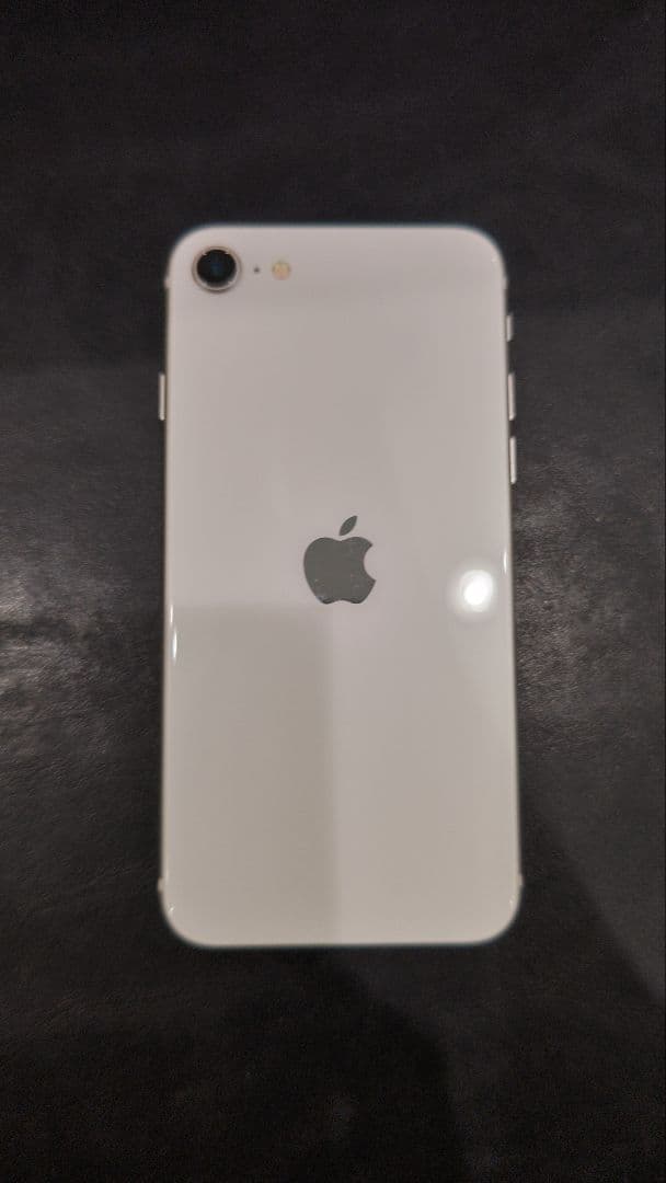 iPhone SE 第3世代 SE3 64GB ホワイト