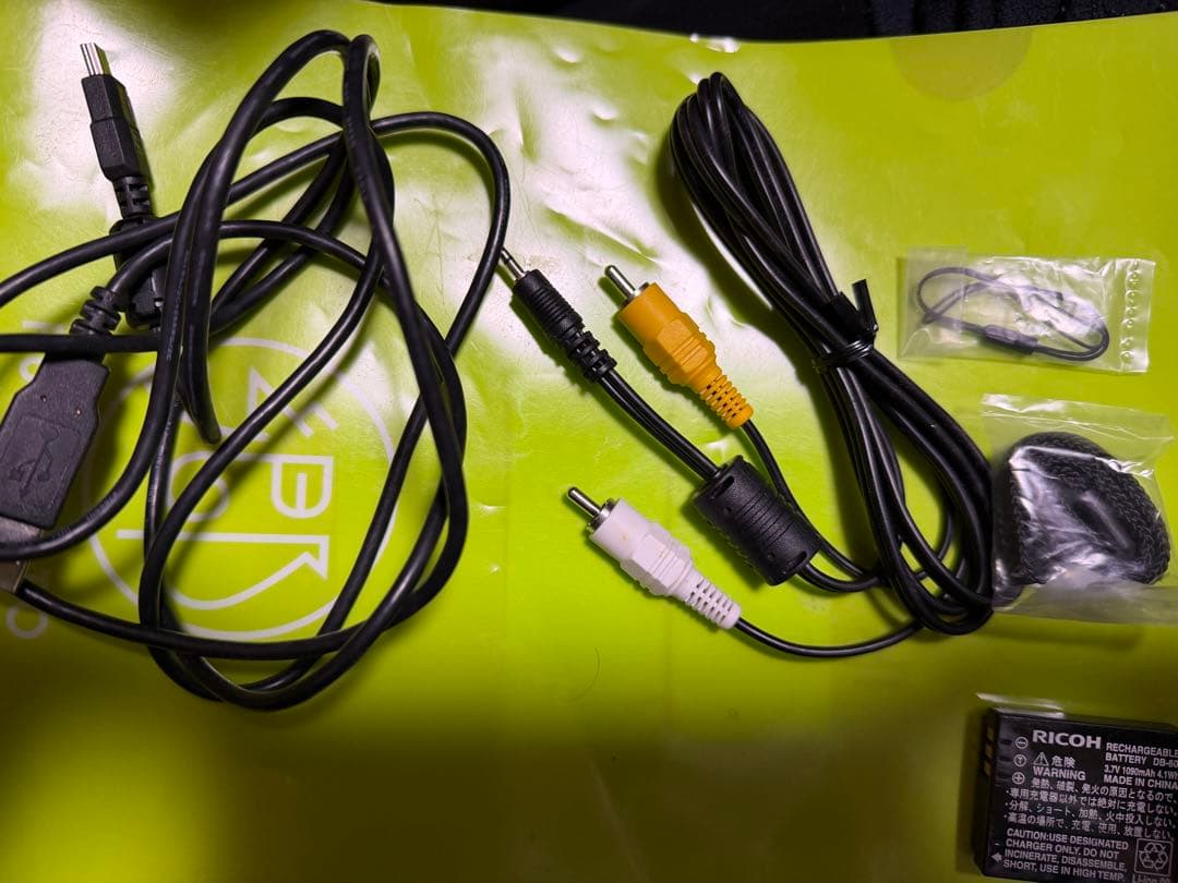 現状品【動作品】RICOH リコー　GX200 VF KIT