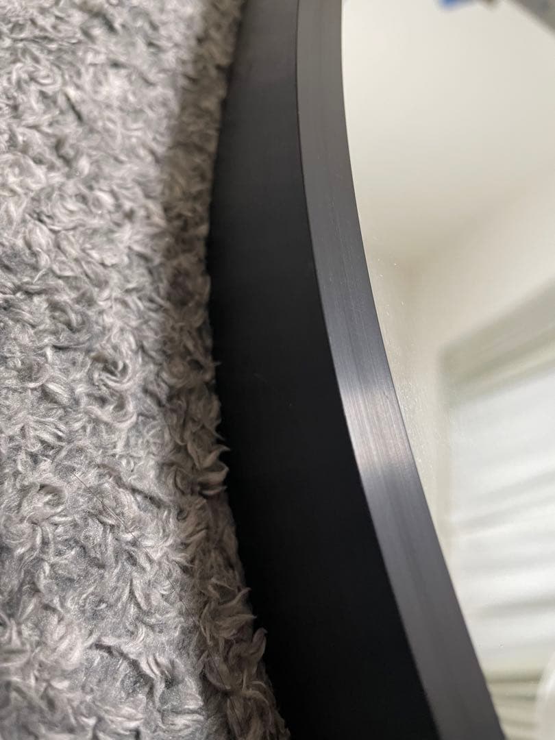 横54センチ縦83センチ厚み4センチ