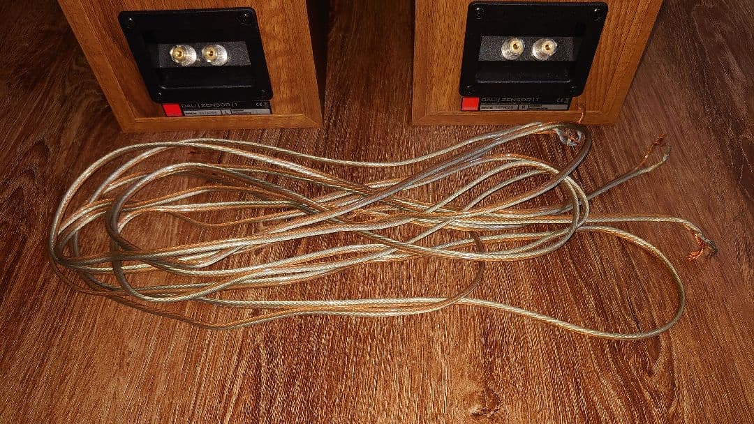 スピーカー・ウーファー DALI zensor1