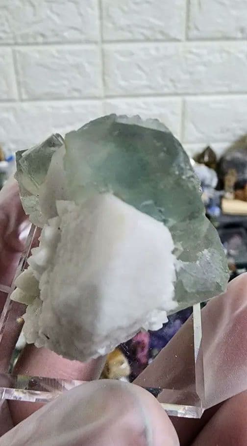 フローライトと石英の結晶キャンドルクォーツ