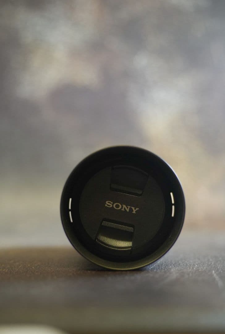 美品　SONY 85mm F1.8 単焦点レンズ SEL85F18