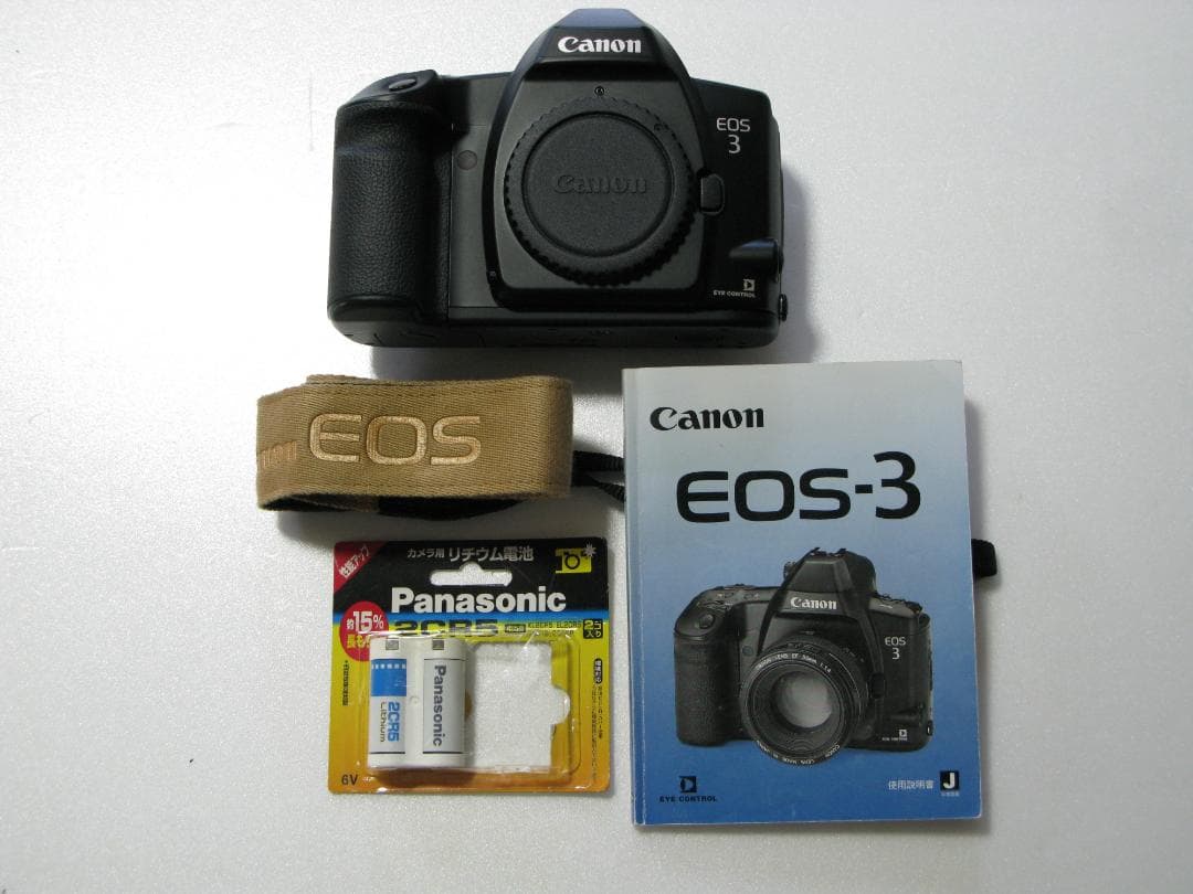 美品　Canon キヤノン EOS3 AFフィルム一眼レフ （ボディのみ）