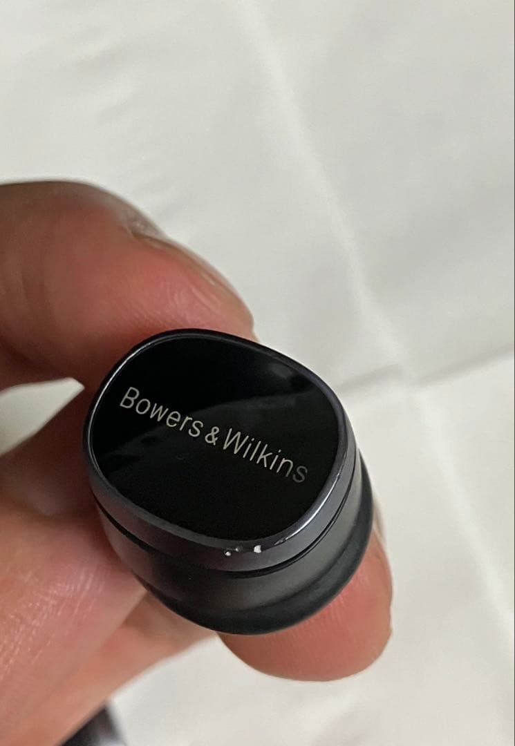 Bowers & Wilkins Pi8ワイヤレスイヤホン