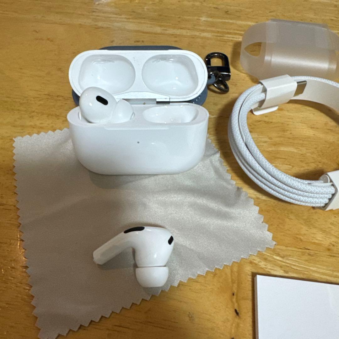 山*磨様 AirPods pro 第2世代　本体 完全品