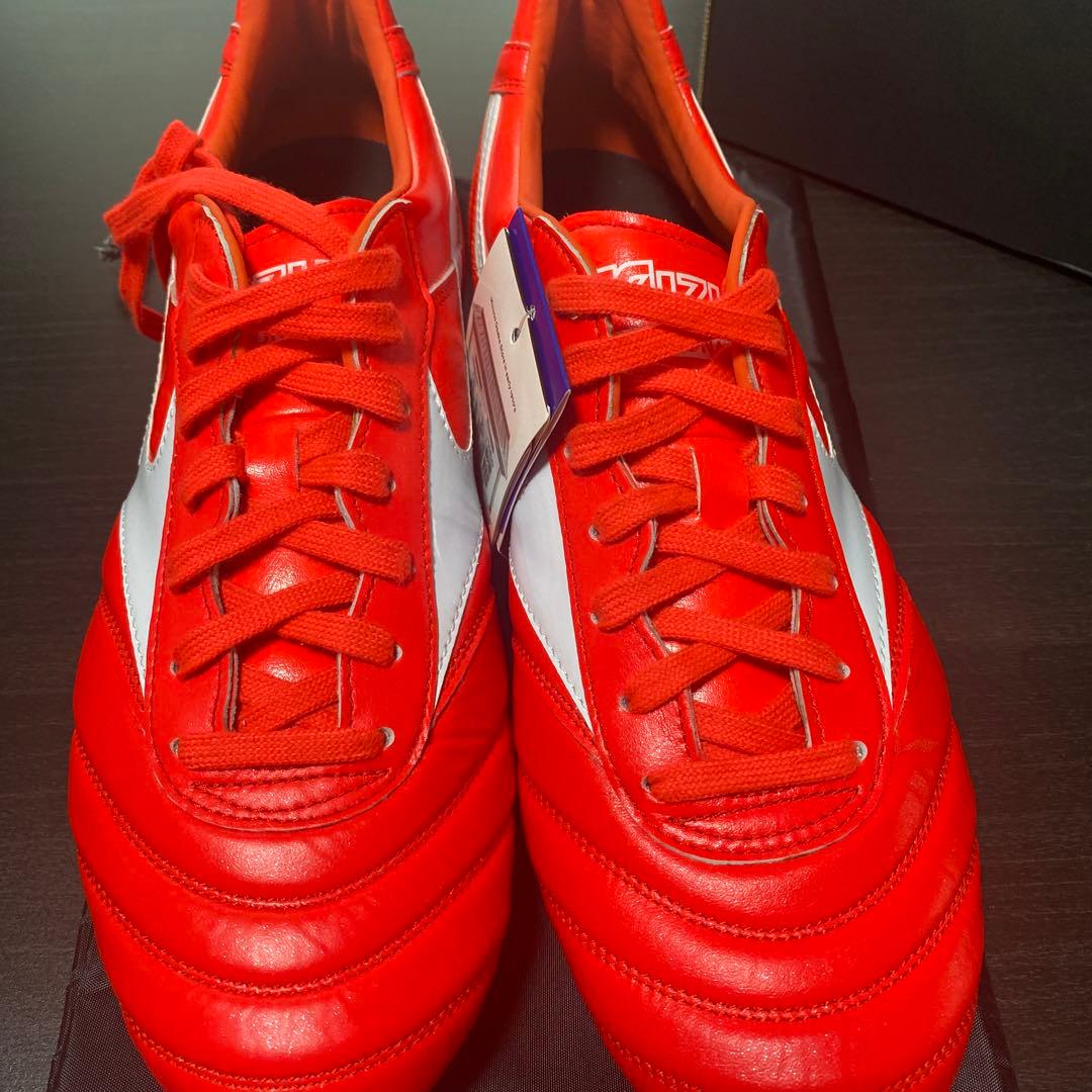 28センチ　モレリア2ジャパン　イグニッションレッド