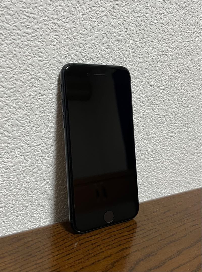 Apple iPhone SE（第3世代） 64GB SIMフリー