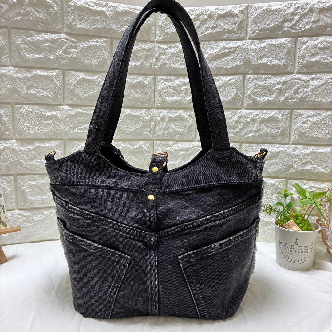 デニムリメイク　ハートキー付キューブバック　ファーとブラックデニム⭐︎横長タイプ