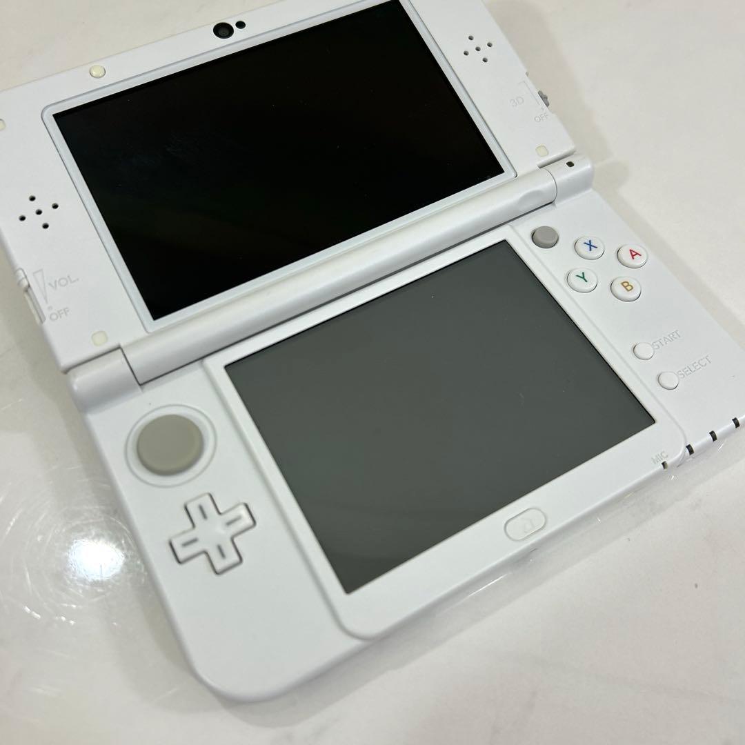 Newニンテンドー　3DSLL パールホワイト